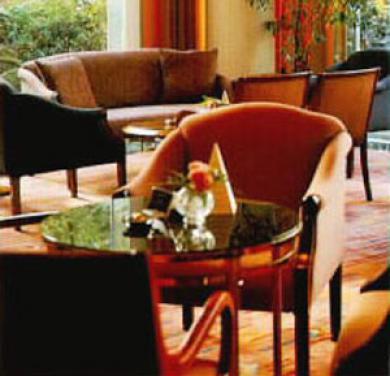 Jianghan Business Hotel Citycenter Ухан Екстериор снимка